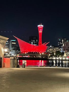 阪神・淡路大震災30年 　　大ゴッホ展　夜のカフェテラスに投稿された画像（2026/1/16）