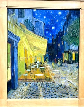 阪神・淡路大震災30年 　　大ゴッホ展　夜のカフェテラスに投稿された画像（2026/1/20）