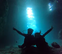 青の洞窟専門店　沖縄ダイビングショップ和に投稿された画像（2026/4/8）