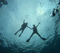 青の洞窟専門店　沖縄ダイビングショップ和に投稿された画像（2026/4/11）