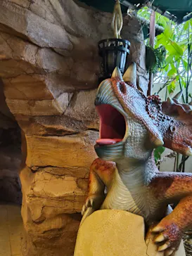 御菓子御殿　名護店　やんばる亜熱帯の森DINO恐竜PARKに投稿された画像（2026/5/4）
