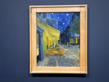 阪神・淡路大震災30年 　　大ゴッホ展　夜のカフェテラスに投稿された画像（2026/7/28）