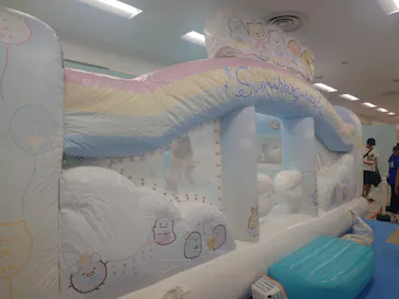 すみっコぐらし わくわくパーク～みんなでつくる にじいろのおもいで～に投稿された画像（2026/8/11）