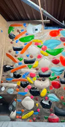 クライミングジム VOLNY（ボルニー）に投稿された画像（2026/8/23）