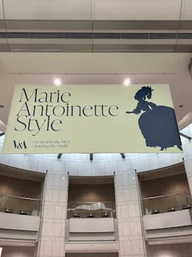 マリー・アントワネット・スタイルに投稿された画像（2026/10/6）