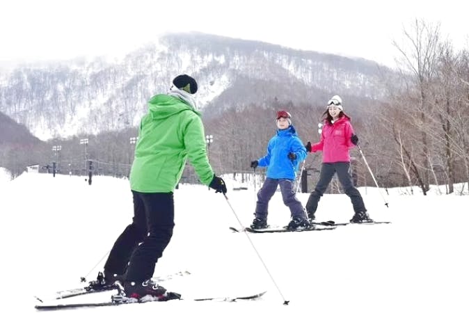 土日祝・年末年始／秋田冬アソビ割】たざわ湖スキー場リフト1日券＆お