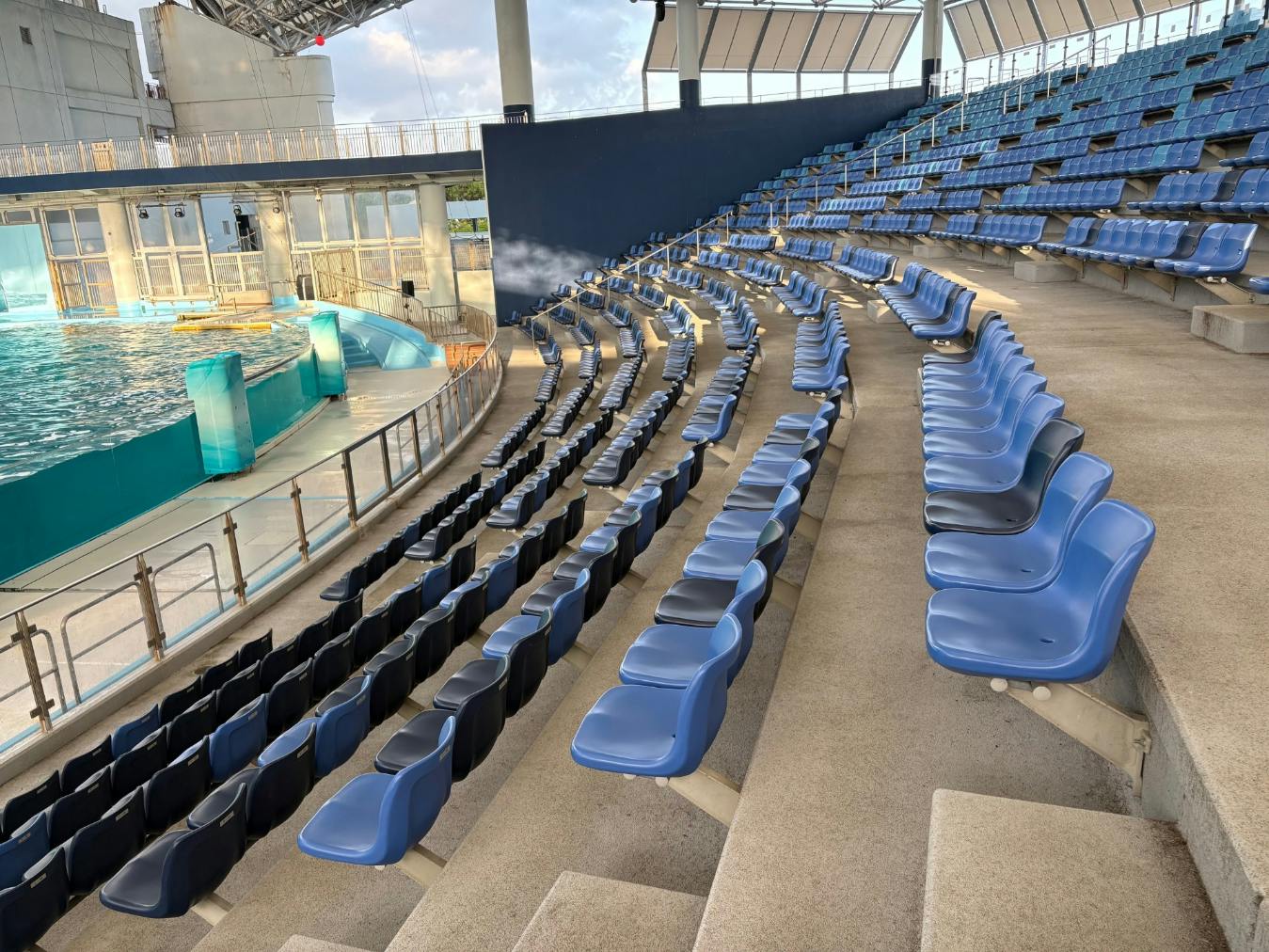 ナイトパフォーマンス限定ライブスタジアム観覧席（G列、席のみ