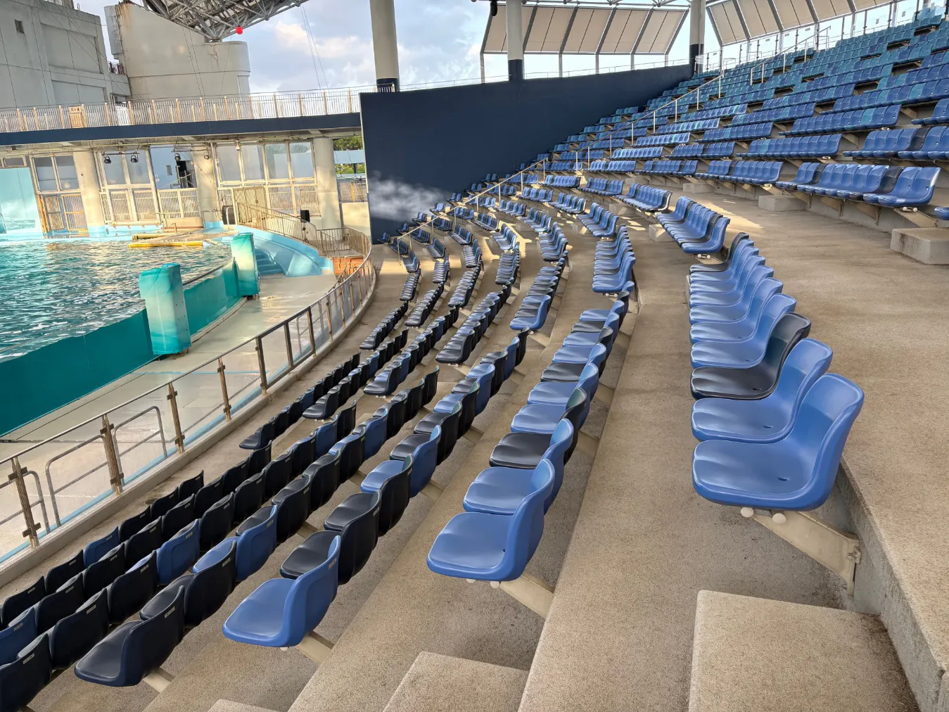 大型連休ナイトパフォーマンス限定ライブスタジアム観覧席（G列、席