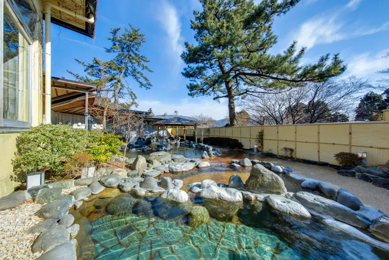 元湯 森の湯の露天風呂