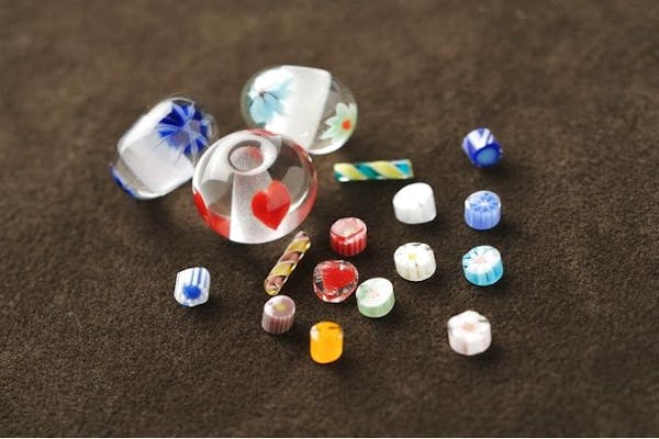 KOBEとんぼ玉ミュージアム】入館＋とんぼ玉制作体験セットチケット