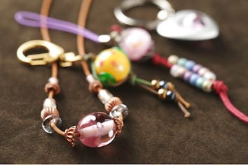 とんぼ玉 NOTOteMA / 【TVで紹介】蜻蛉玉丙午/とんぼ玉付メガネストラップ 茶色