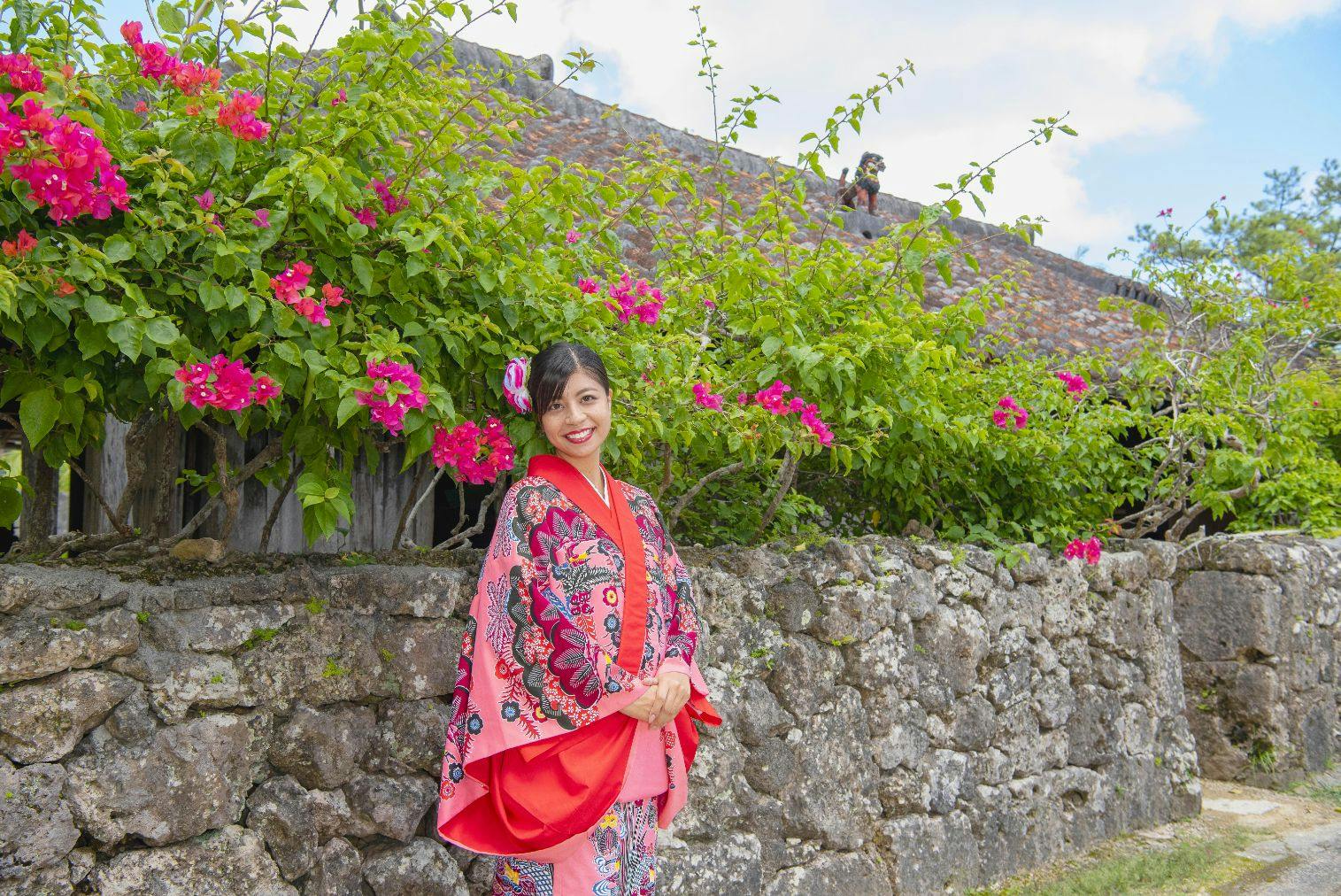 超特割！【25％割引】沖縄の伝統芸能を楽しむ！琉球村 割引入村券　10/1～