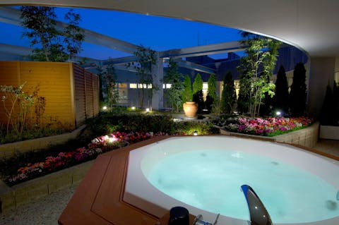 【200円割引】池袋　都心の癒し 日帰りスパリゾート 入館料 ※土日祝特定日は別途料金が必要C928