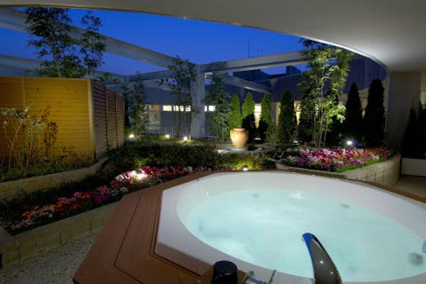 超特割！【12％割引】池袋の「タイムズ スパ・レスタ」入館料※土日祝は別途料金が必要C925