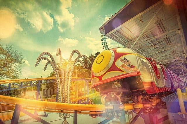 遊園地　乗り物　くま？いぬ？　昭和レトロ 遊園地 乗り物 くま？いぬ？ 昭和レトロ Amazon.co.jp: 遊園地の