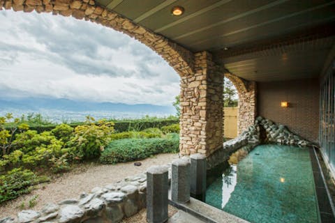 フルーツパーク富士屋ホテル 絶景温泉日帰り入浴クーポン