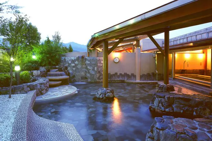 最大51 割引 ろまんちっく村 湯処あぐり 前売りクーポン 入館 タオル アソビュー