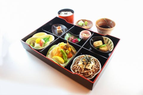 【350円OFF】ろまんちっく村 湯処あぐり　入浴＋御食事（生ゆば弁当orゆめポーク とんかつ膳）