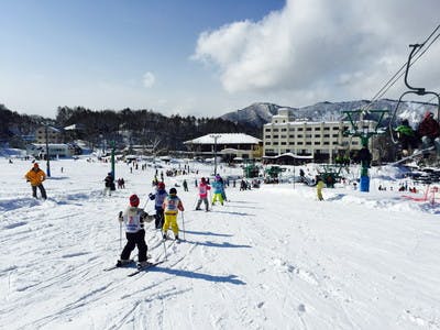 【最大1,820円割引】水上高原 藤原スキー場　1日リフト券＋温泉　3,280円～