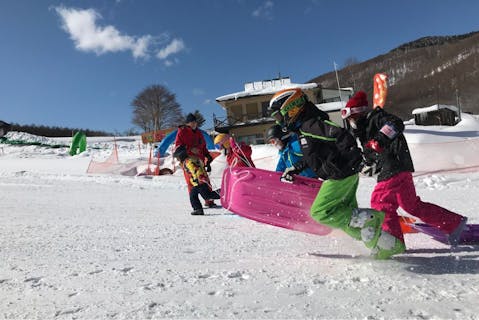 9,600円割引】戸狩温泉スキー場 早割リフト1日券特別4枚綴りチケット｜アソビュー！