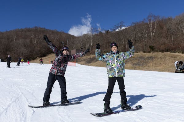 クーポン適用で最大26%割引】富士山2合目のスキー場 スノー