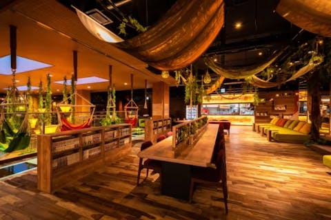 【21時以降限定】タオル・館内着・岩盤浴付き！手ぶらで楽しむ「RAKU SPA GARDEN 名古屋」夜割チケット