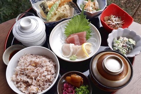 【715円OFF】モダン湯治おんりーゆー 入浴＋選べる食事付き あしがら御膳orビーフシチューセット