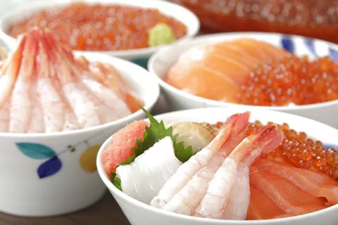 【平日限定・2200円割引】入館料＋深夜料金＋朝食バイキングセット【10925】