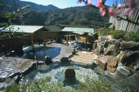 神奈川 おすすめ日帰り温泉 予約 割引クーポン アソビュー 個室 貸切 露天風呂など