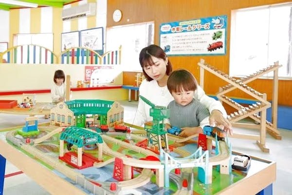 最大500円引】軽井沢おもちゃ王国フリーパス※9/13-15、10/11-13、11/1