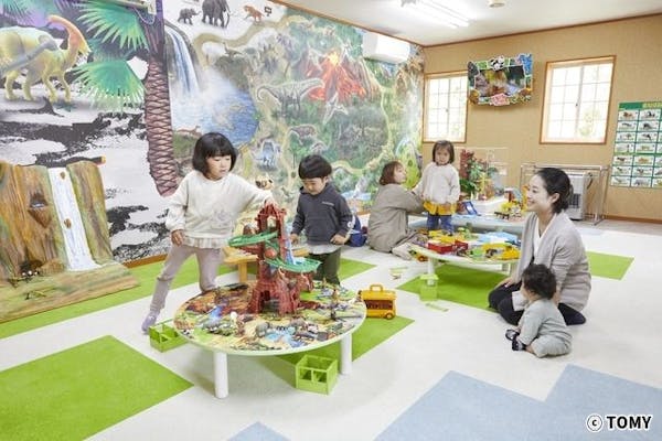 最大200円割引】軽井沢おもちゃ王国 入園券+ホテルランチバイキング