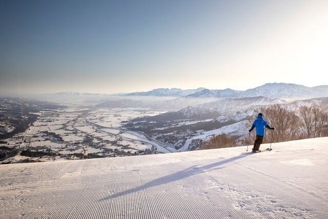 Ishiuchi Day Pass】3,4,5,6,7日券 石打丸山スキー場 早期割引リフト券 - 石打丸山スキー場 / ザ・ヴェランダ石打丸山