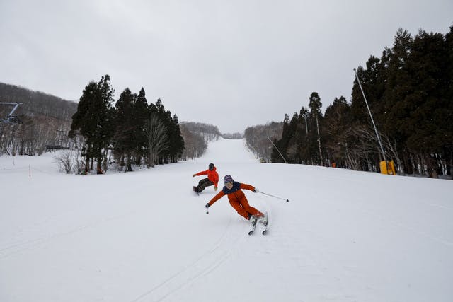 翌日以降利用可 300円割引 スプリングバレー仙台泉スキー場 4時間券 アソビュー