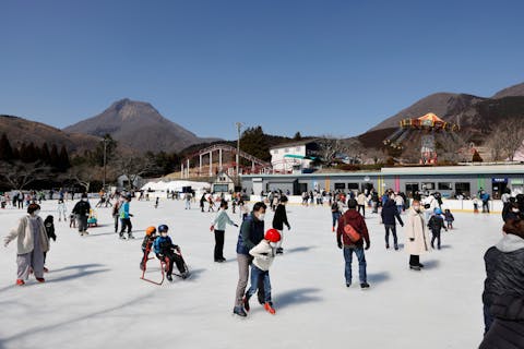 【前日までの購入で最大1,000円OFF】城島高原パーク入園券+スケート貸靴券