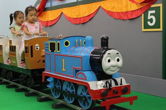 人気ランキング 機関車トーマス 大人も乗れる 木製 おもちゃ箱 レア
