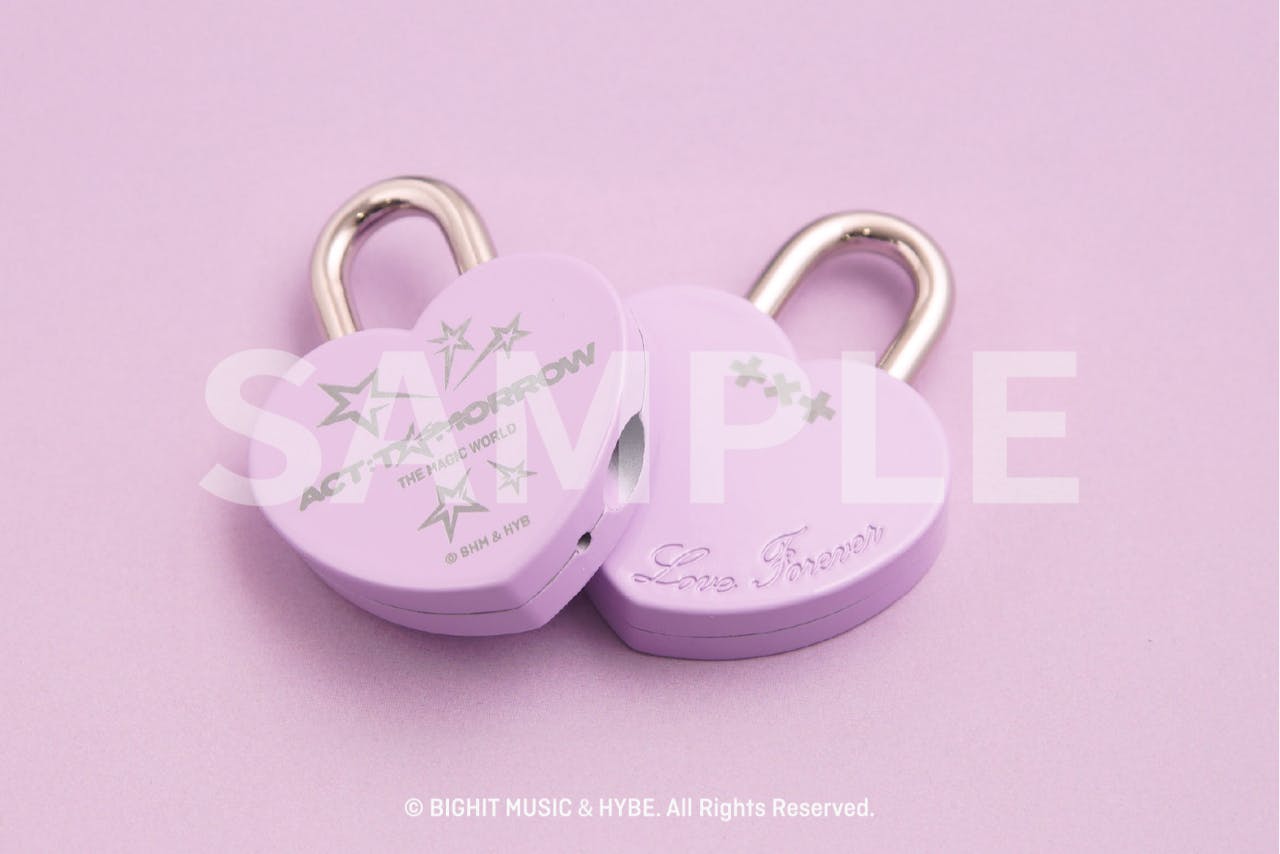 □展望台入場券＋ノベルティ＋限定デザインハートロック（※全7色中1色