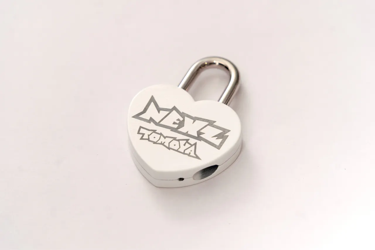 NEXZ SPECIAL EXHIBITION開催記念】 ハートロック＋ノベルティつき