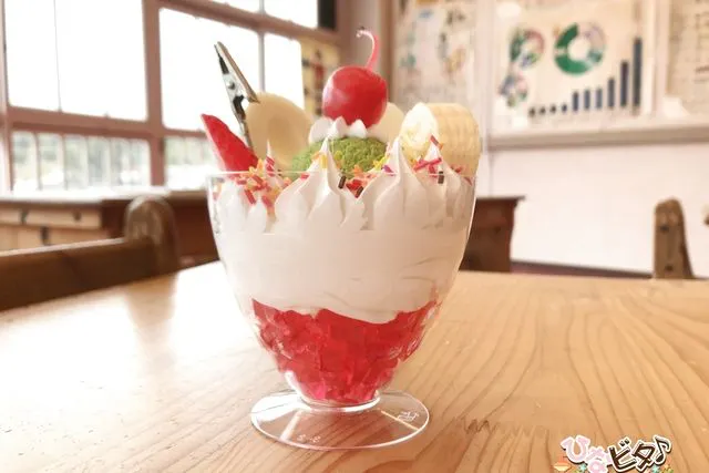 【土日祝限定】特別展＋常設展 前売り入館チケット＋ちくわパフェ（食品サンプル）づくり