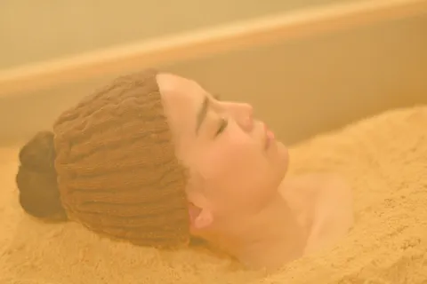 新規限定 26 引 えん発酵温熱木浴心斎橋店 入浴 フェイスパック ドリンク タオル 館内着 アソビュー