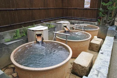 平日限定】天然温泉 虹の湯 二色の浜店 お得な前売り入浴券｜アソビュー！