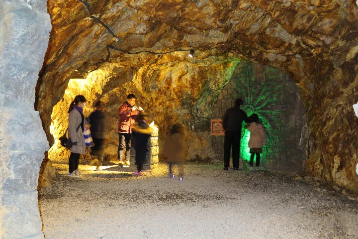 地底王国「美川ムーバレー」