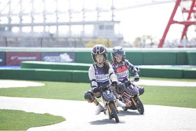 鈴鹿サーキット ハッピーバースデーパスポート 小学生以下のお子さま誕生日月割引 アソビュー