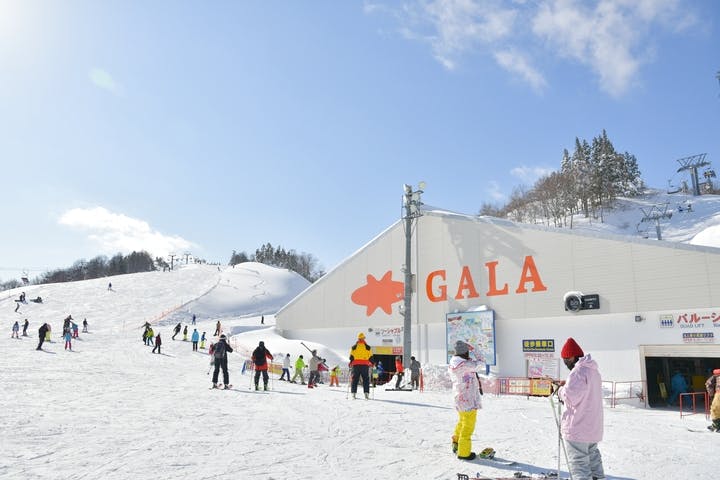 GALA 湯沢スキー場 法人引換券 リフト券 4枚 - 施設利用券
