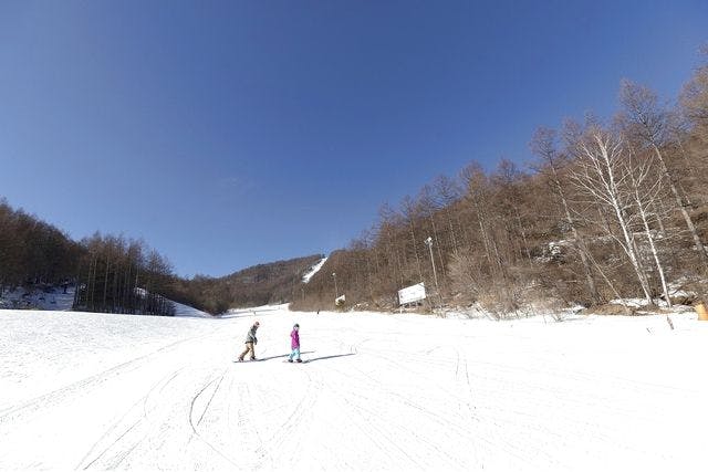 シャトレーゼスキーバレー野辺山とシャトレーゼスキーバレー小海の