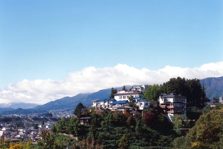 天空の城 三宜亭本館