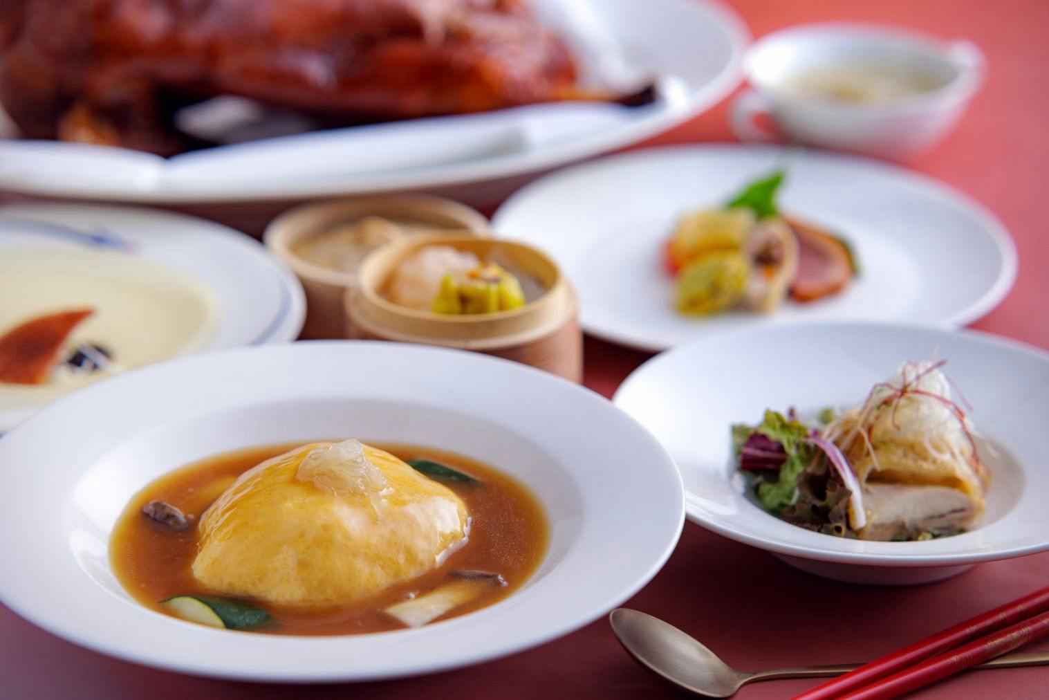 【45％割引／ホテルニューオータニ大阪】冬の絶品ランチ＆絶景スイーツ