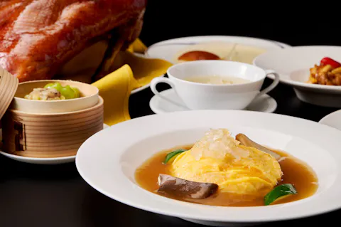 【45％割引／ホテルニューオータニ大阪】夏の絶品ランチ＆絶景スイーツ