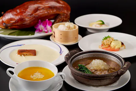 【45％割引／ホテルニューオータニ大阪】秋の絶品ランチ＆絶景スイーツ