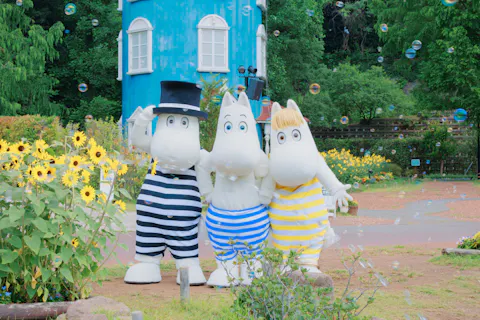 7月24日(金)までパーク入園でギフトチケット500円分をプレゼント！＜前売り＞ムーミン谷の仲間たちに会いに！1デーパス