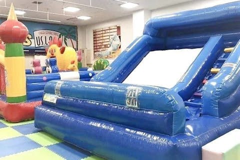 平日小学生1日遊び放題100円OFF! キッズユーエスランド 茨城守谷店